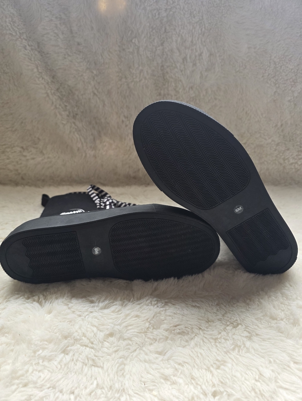 Dolls Kill x Emily The Strange Existential Freeze Platform Sneakers Size 6 - Picture 10 of 12